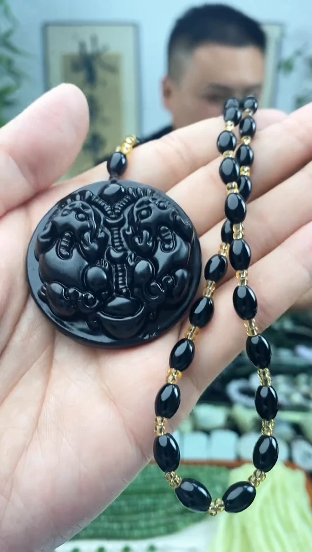 黑曜岩未镶嵌颈饰貔貅