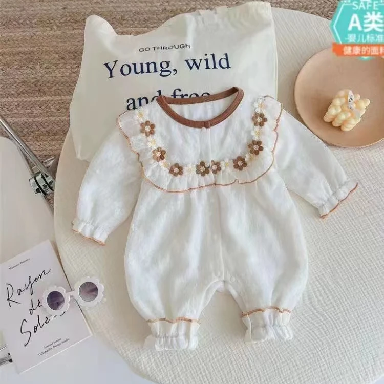 婴幼儿新生儿春秋装女宝宝连体衣满月百天超萌可爱外出哈衣爬爬服