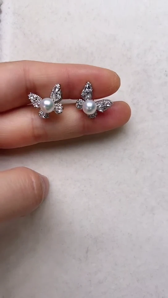 【闪购商品】淡水珍珠耳饰合金银色蝴蝶