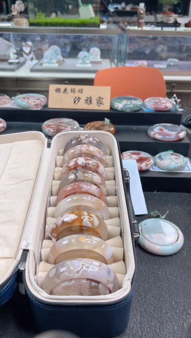 未镶嵌手镯石英质玉尘*丷圈口（赠品镯心）