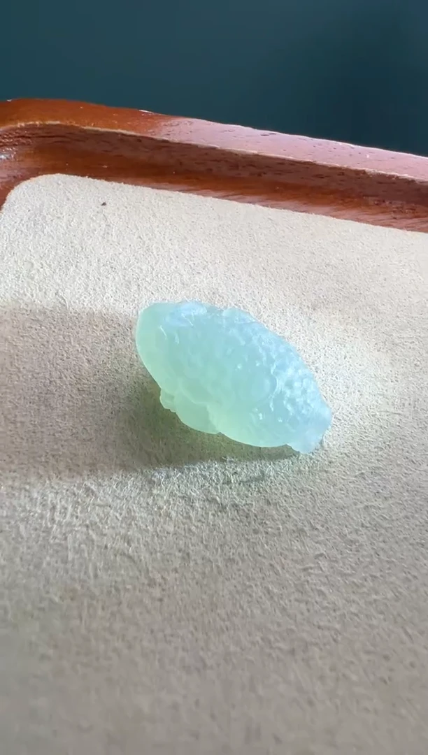 未镶嵌定制翡翠冰晴金蟾