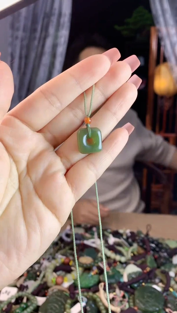 【闪购商品】和田玉挂件未镶嵌多样性发货拍一发一