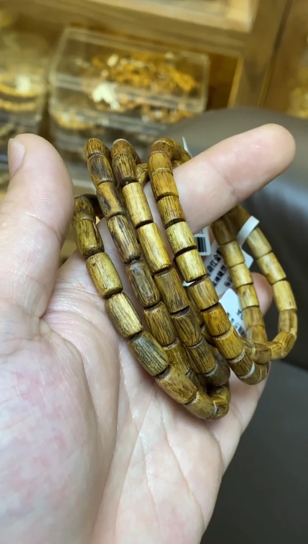 沉香手串海南红金猊随型单圈多样性发其一