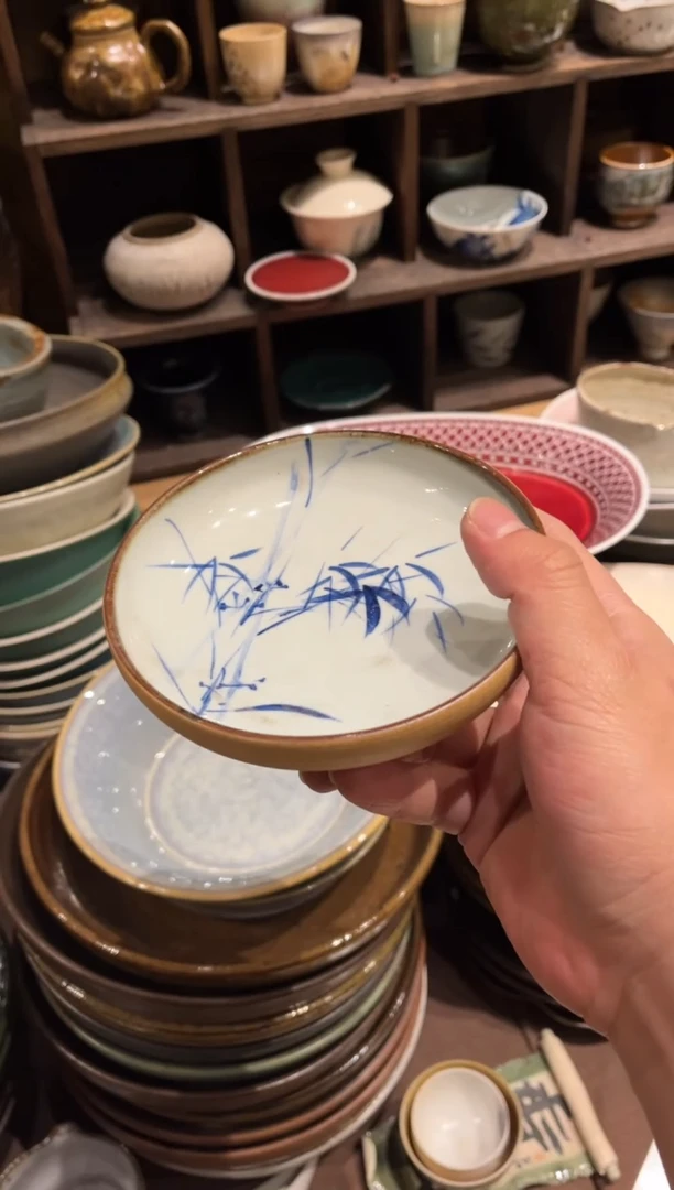 【闪购商品】瓷片854外陶内青手绘小碟1只