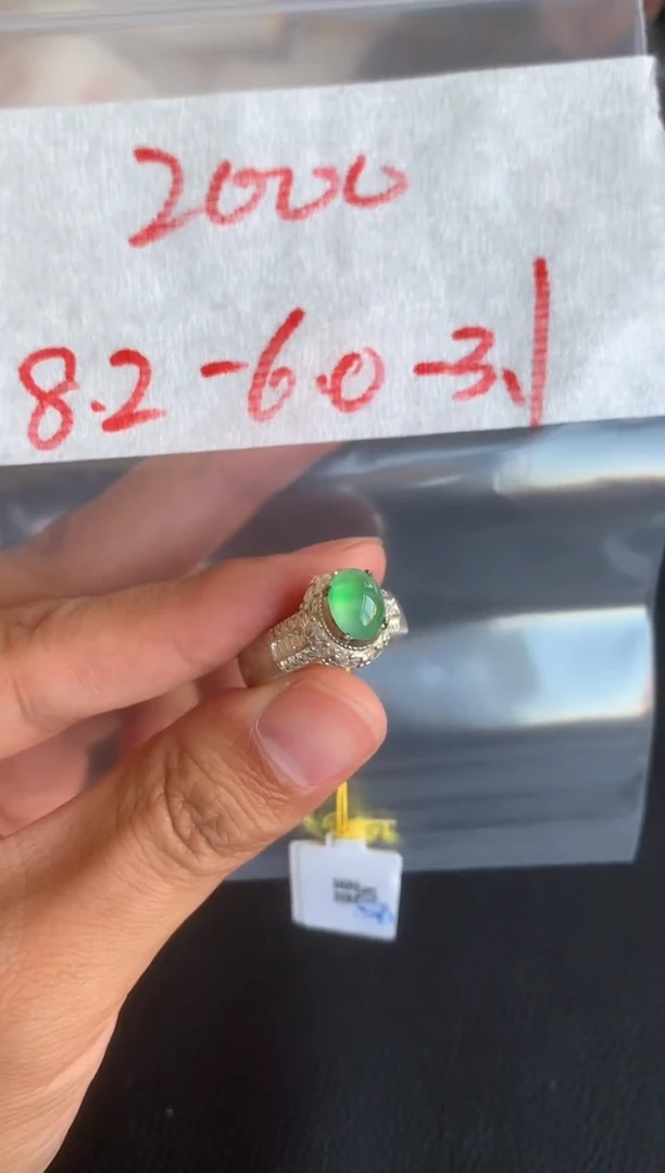 未镶嵌定制翡翠缅甸A货翡翠，拍一发一