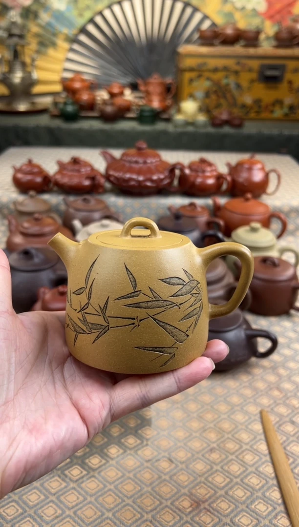 茶壶紫砂黄金段刻绘汉铎壶220CC