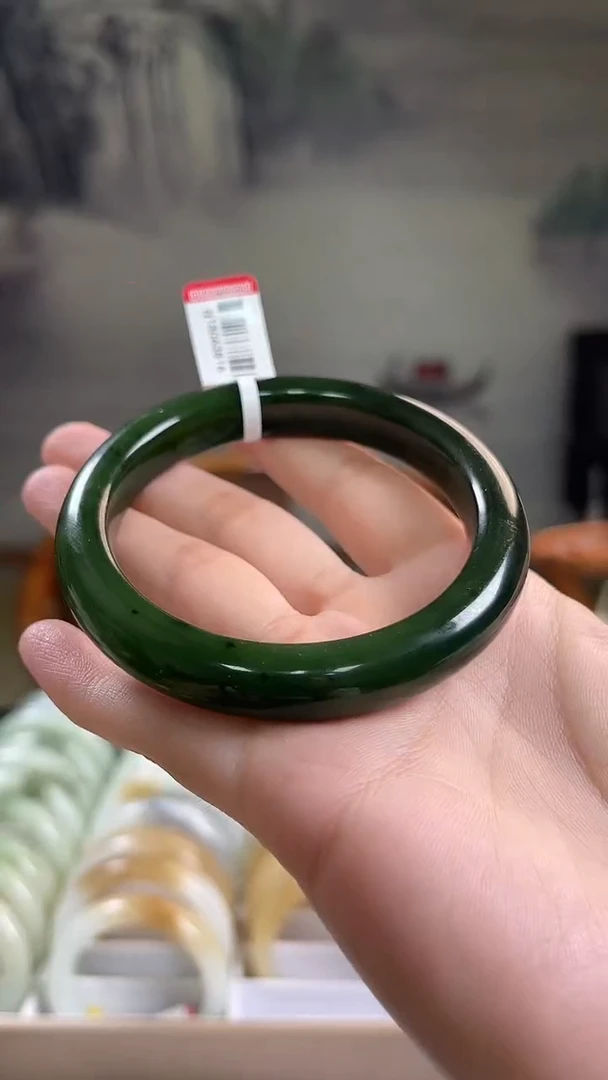 未镶嵌手镯和田玉60圈口3816