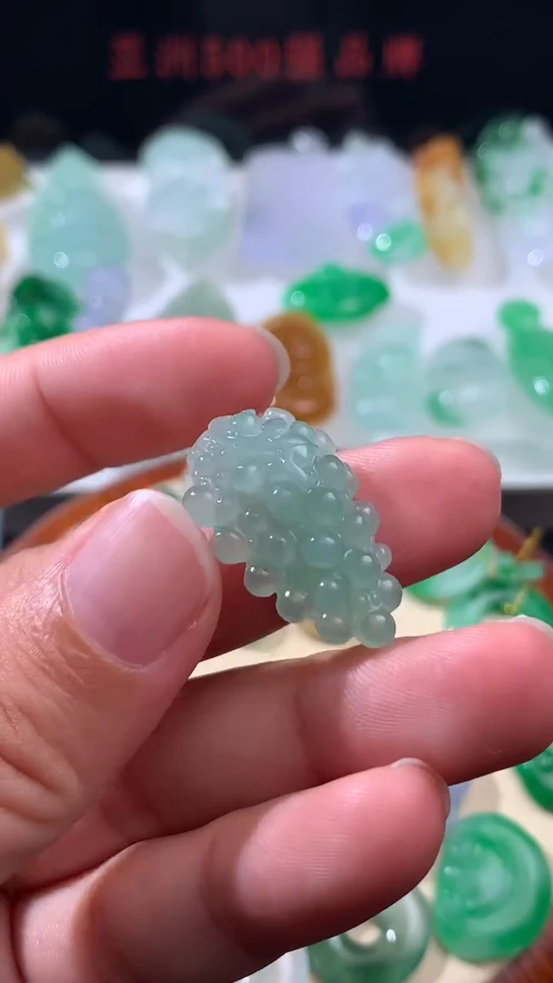 未镶嵌定制翡翠