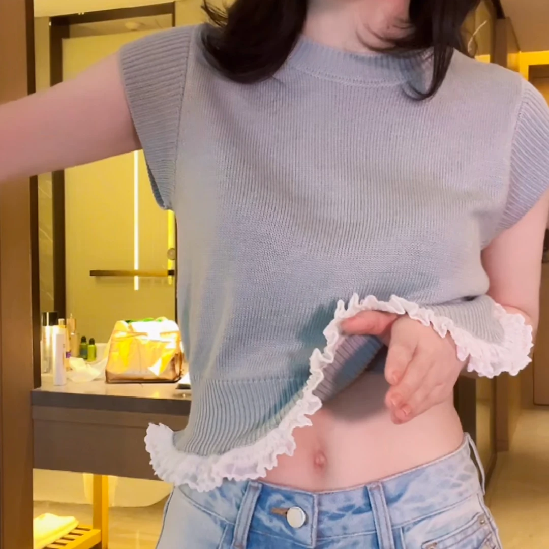 设计感下摆拼接蕾丝圆领毛针织衫女2025新款春夏气质灰色短袖上衣