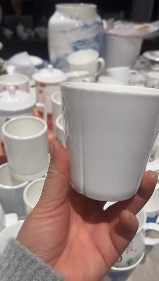 骨瓷隆达骨瓷杯子2个