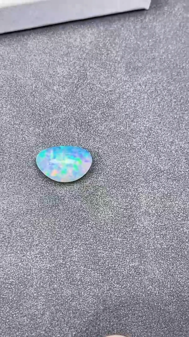 未镶嵌欧泊笔搁天然裸石