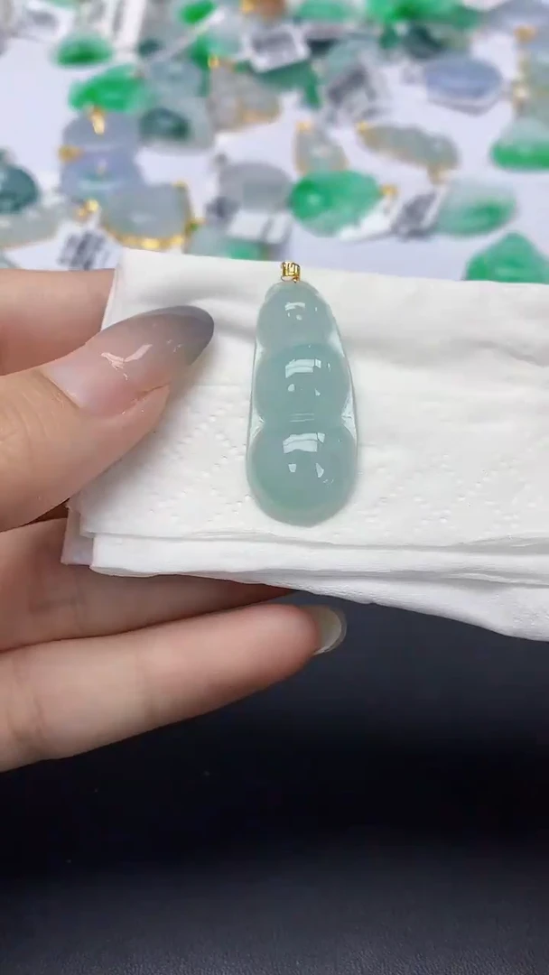 翡翠未镶嵌颈饰天然缅甸a货翡翠