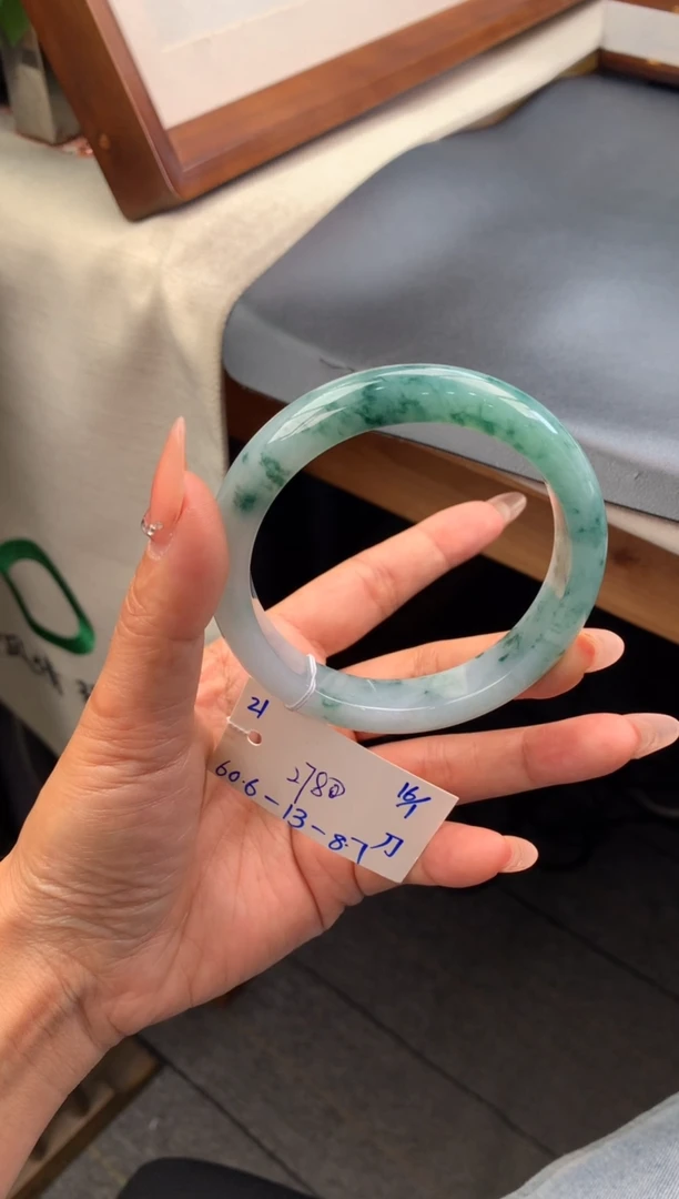 【闪购商品】翡翠手镯未镶嵌订金
