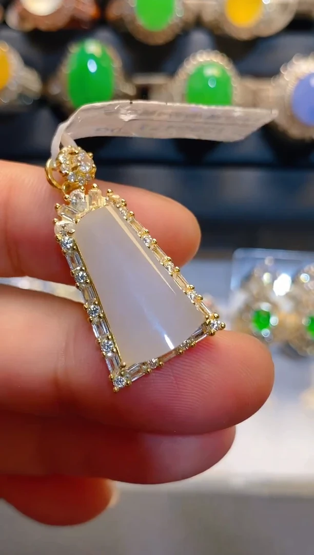 翡翠银S925镶嵌耳饰天然