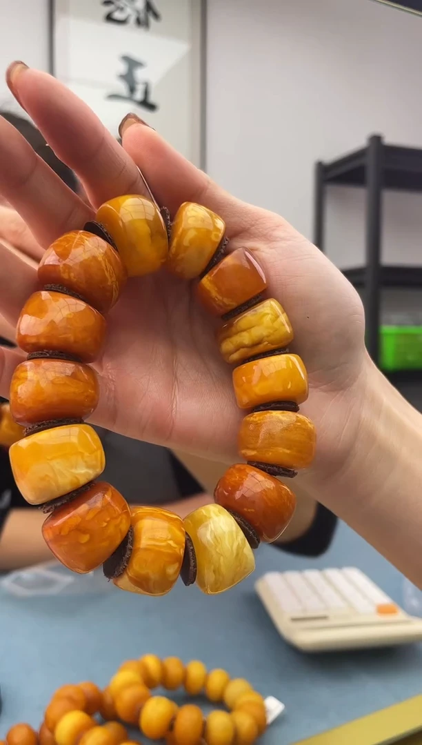 【闪购商品】蜜蜡珠宝奇石未镶嵌，假一罚十079.22