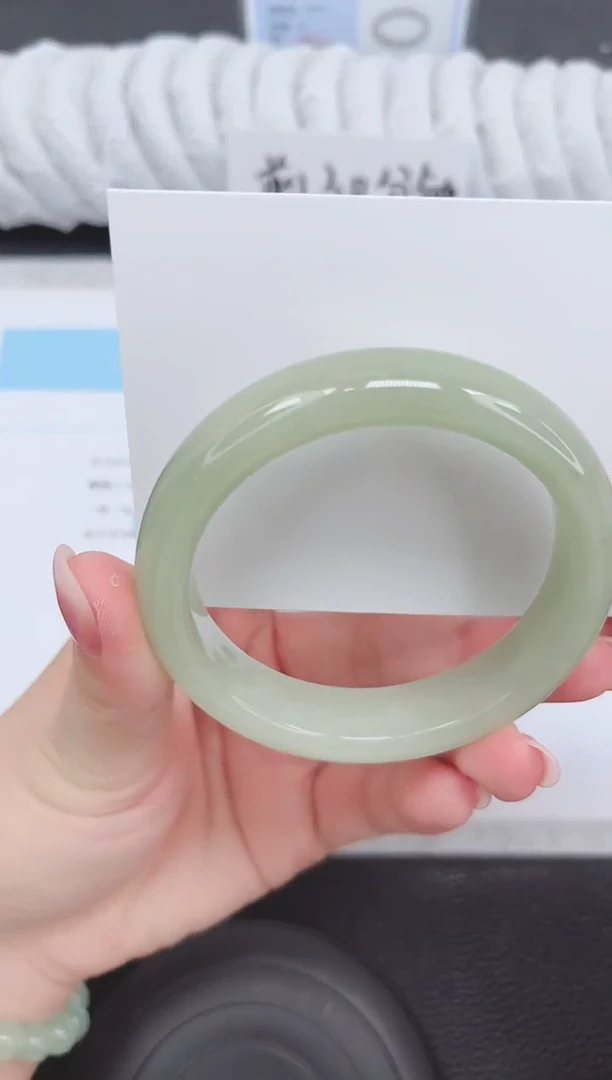 未镶嵌手镯石英质玉6-58.7