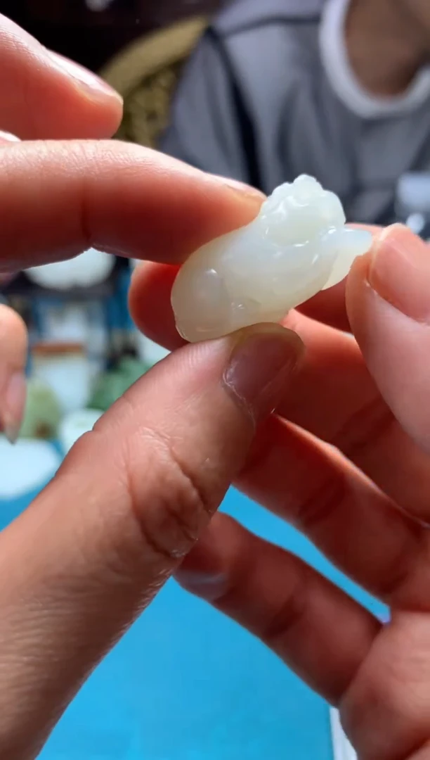 和田玉未镶嵌颈饰1