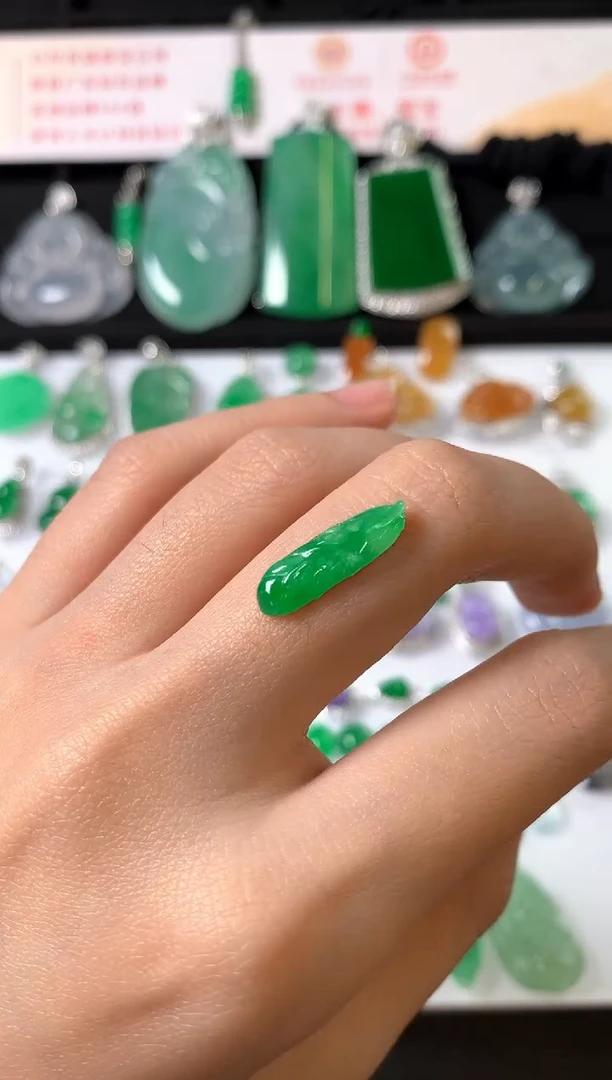 未镶嵌定制翡翠裸石（镶嵌定制）