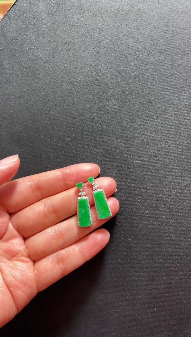 【闪购商品】翡翠耳饰18K金镶嵌支持48小时鉴赏