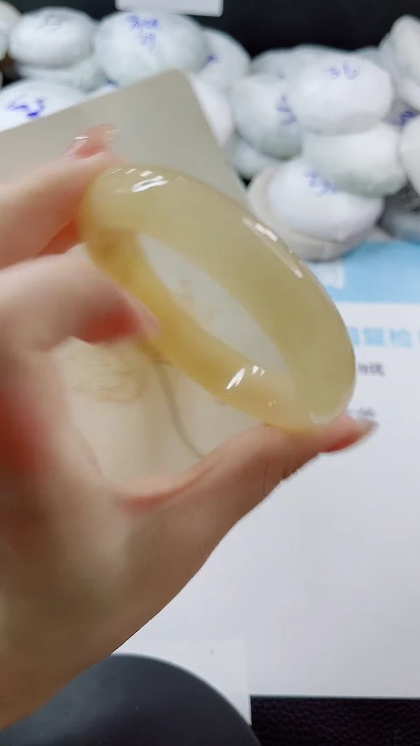 未镶嵌手镯石英质玉多样性发货V75