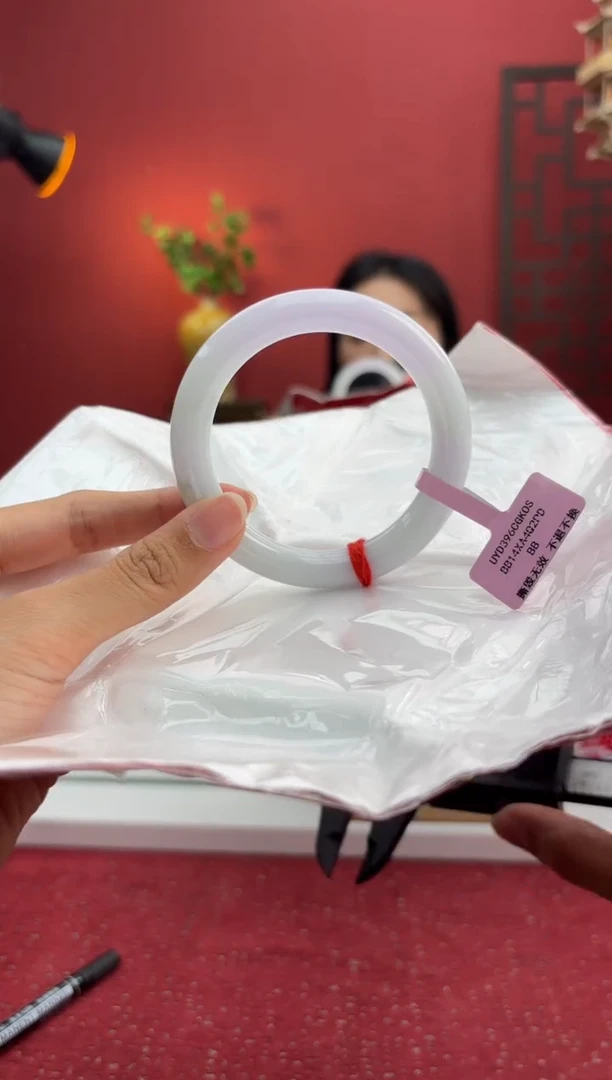 未镶嵌手镯（圆镯）翡翠翡翠手镯19