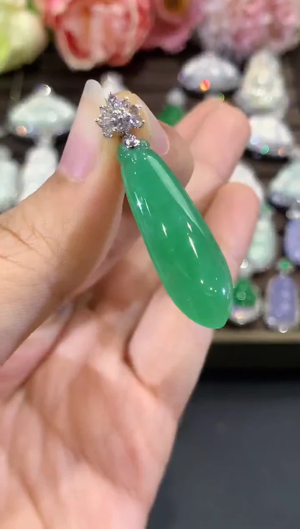 吊坠(不含链)18K金镶嵌翡翠B165