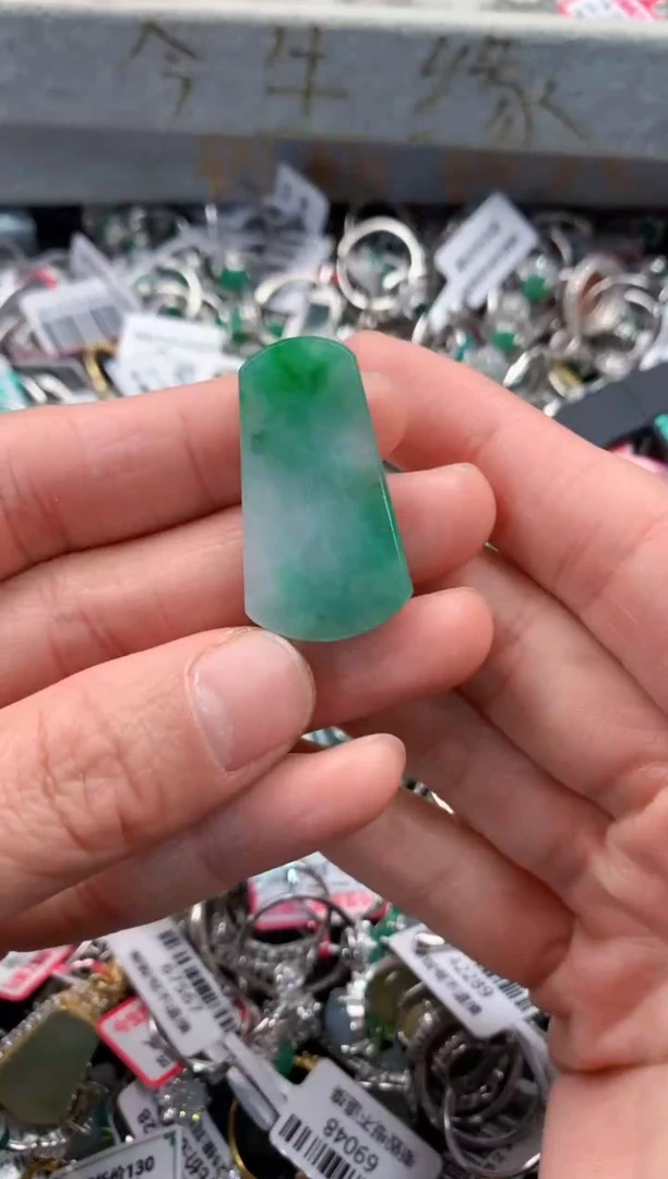 未镶嵌戒指翡翠6                              9