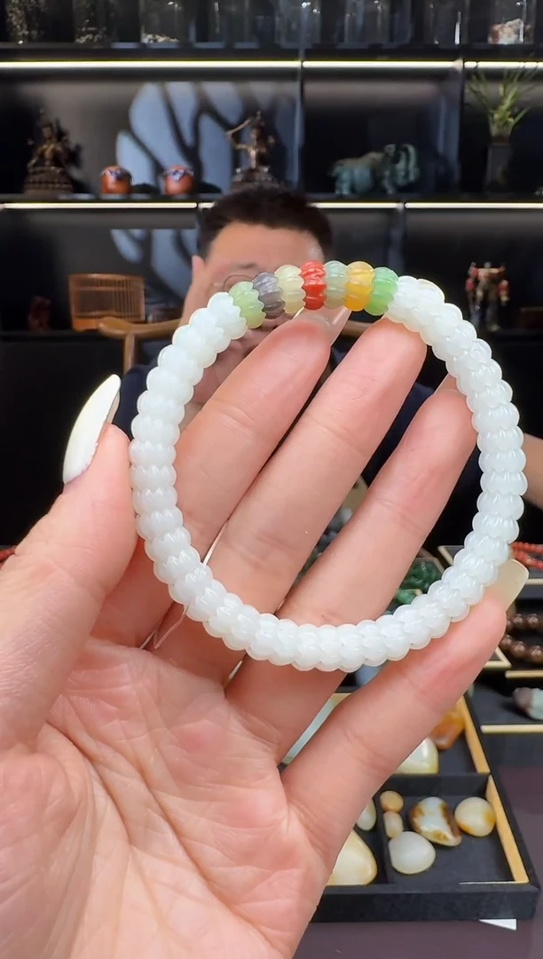 颈饰未镶嵌和田玉白莲花手串