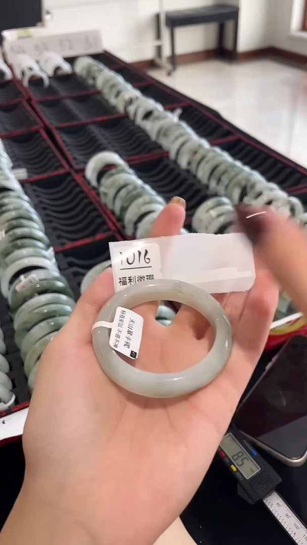 未镶嵌手镯石英质玉瑕1016