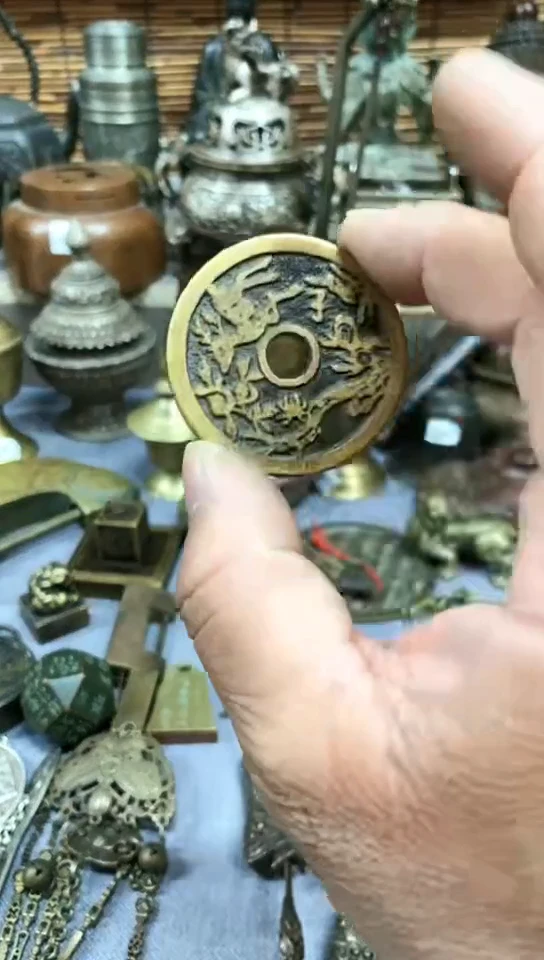 鸿兴工艺摆件把件花钱