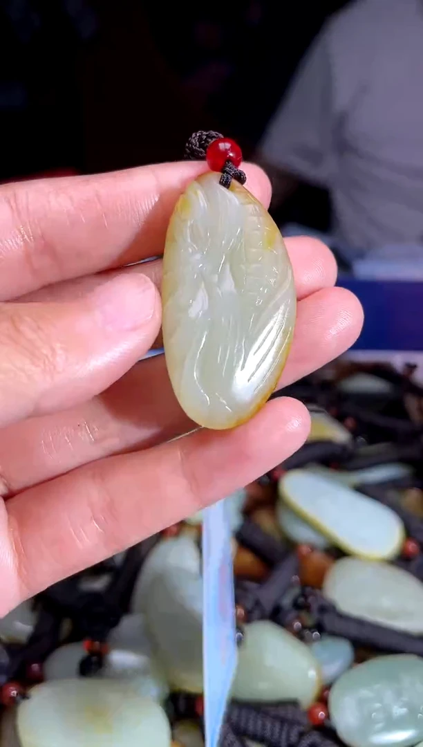 和田玉未镶嵌挂件1