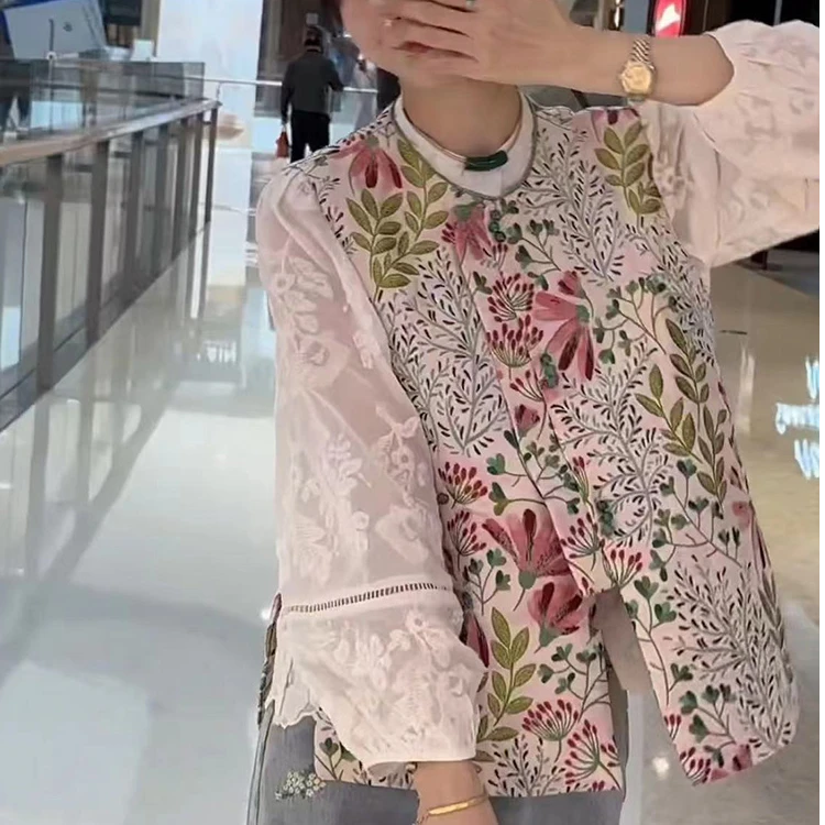 短款透气马甲提花马夹上衣设计感宽松秋季蕾丝显瘦小众时尚碎花