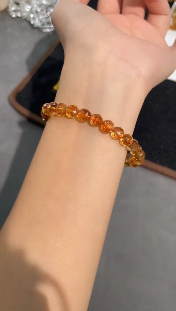 水晶手链未镶嵌8号黄水晶切面单圈8mm左右