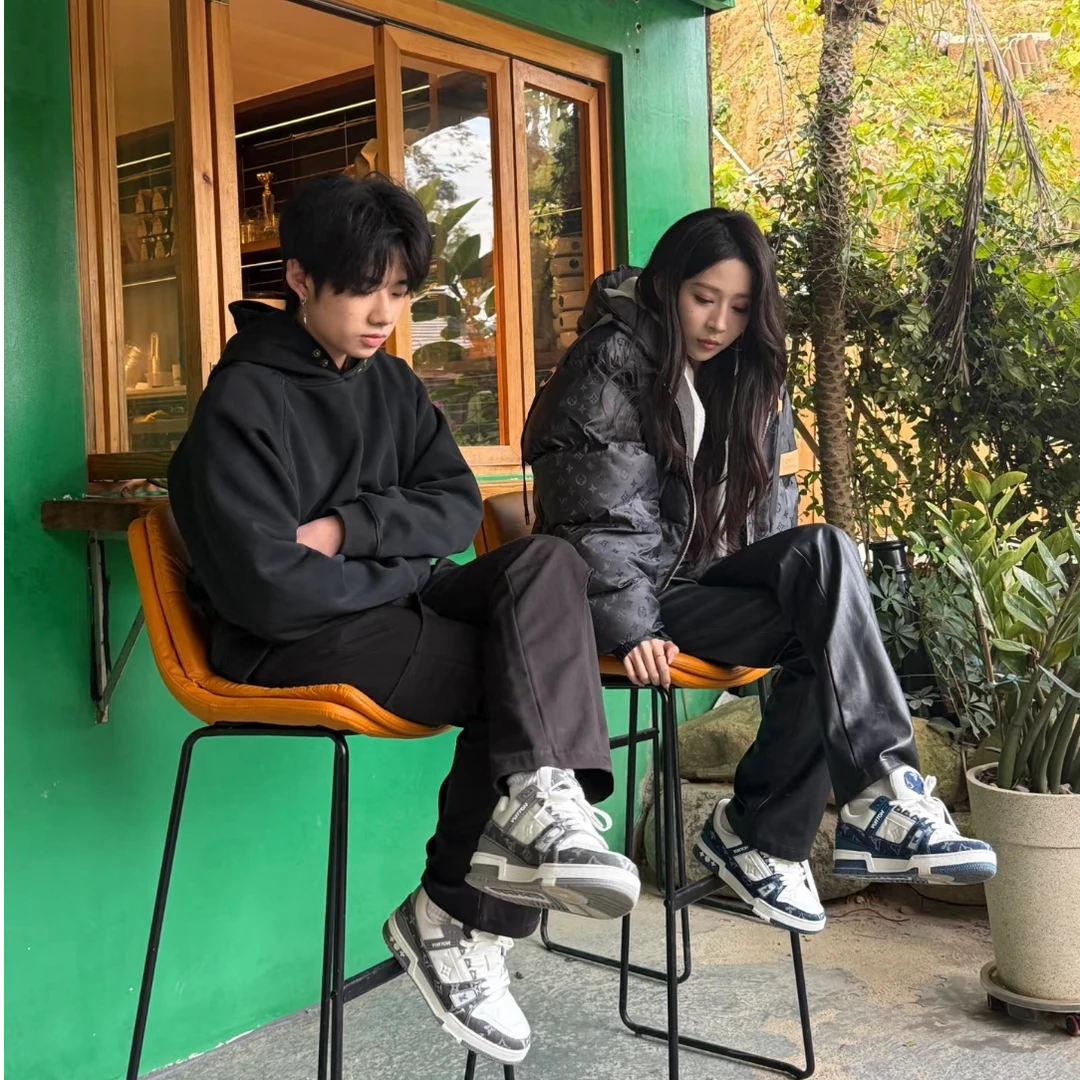 【专柜同款】情侣款男女休闲百搭时尚板鞋V2