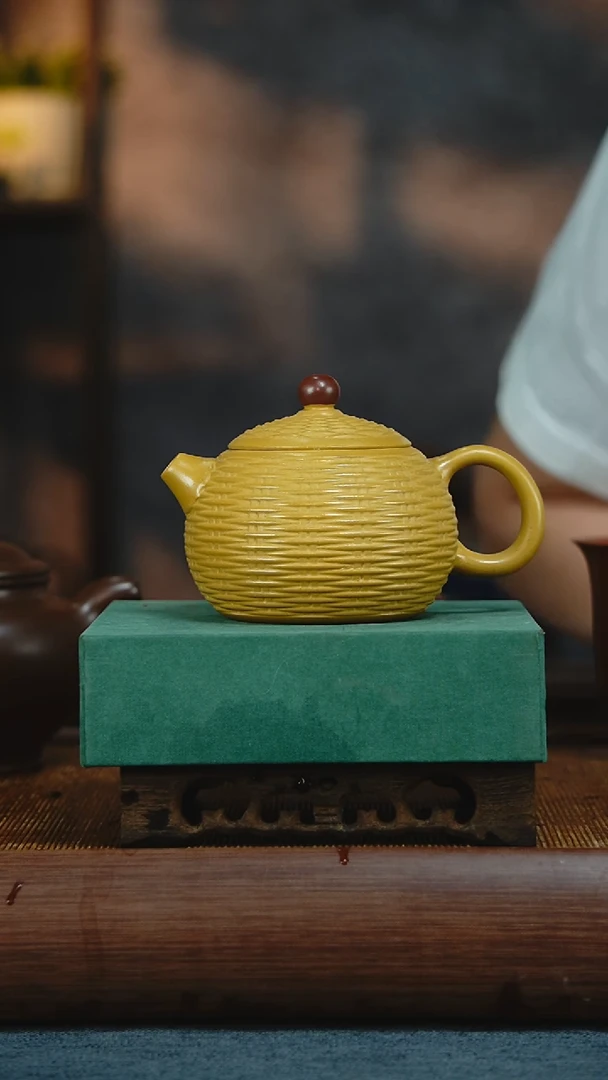 茶壶紫砂 西施黄金段200c'c