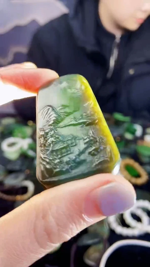 颈饰未镶嵌和田玉1