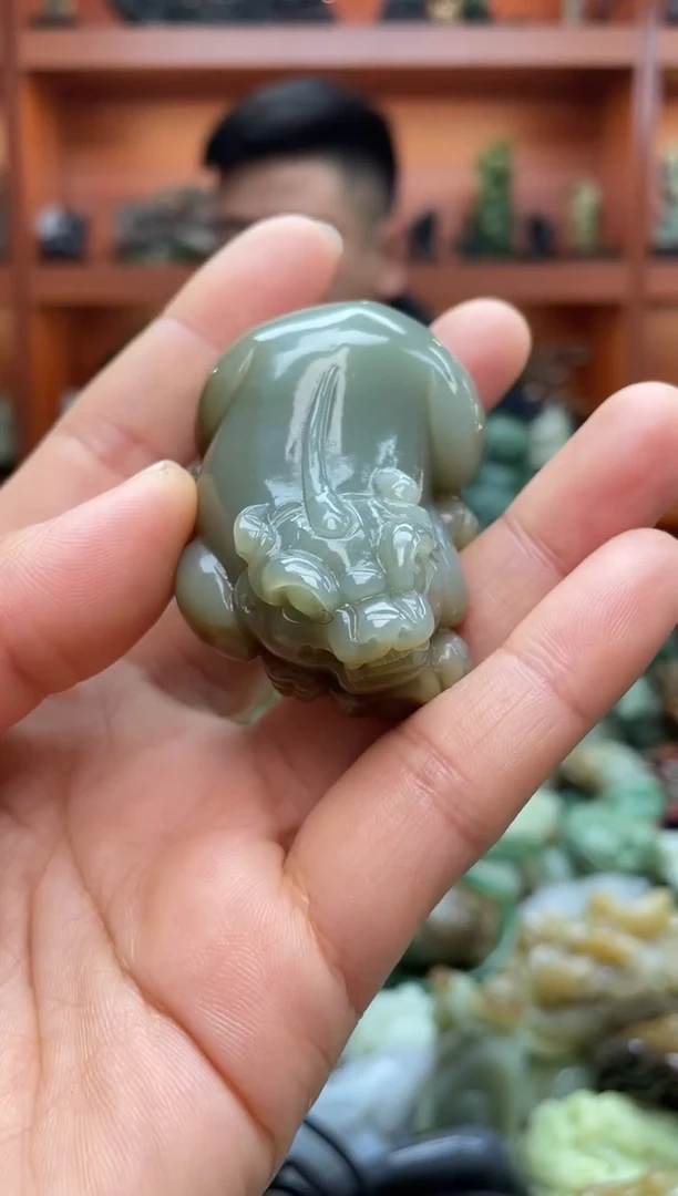 未镶嵌和田玉把件1