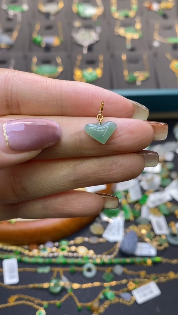 翡翠18K金镶嵌颈饰净货13665