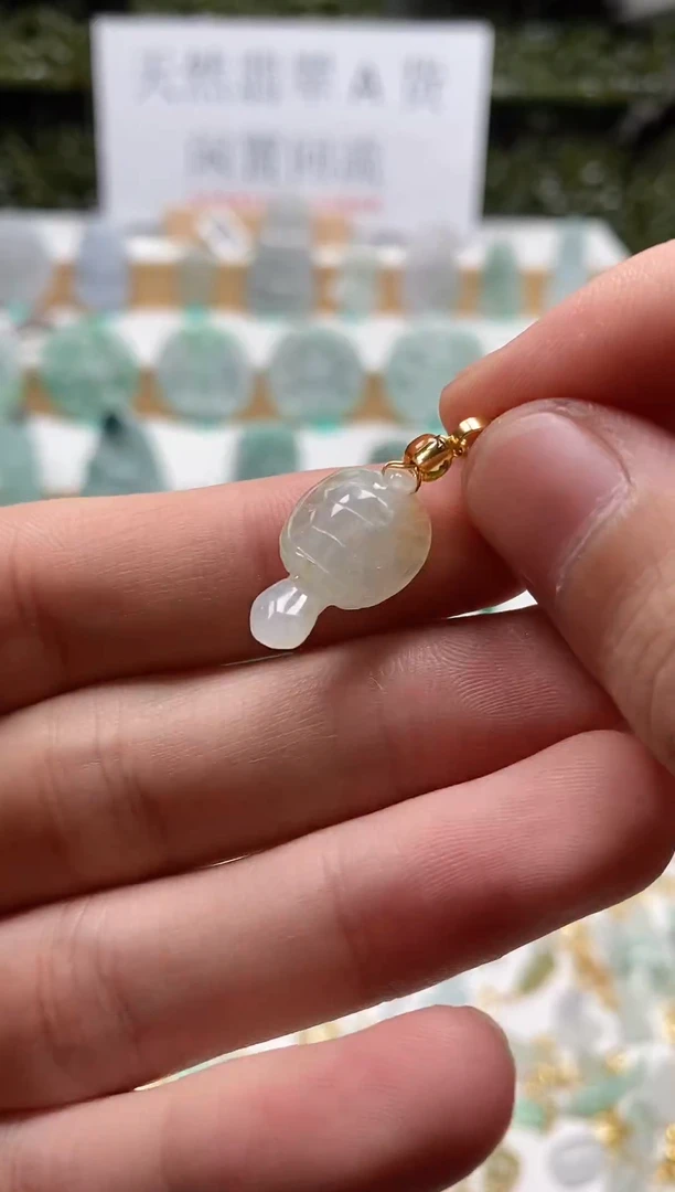 【闪购商品】翡翠颈饰未镶嵌81乌龟