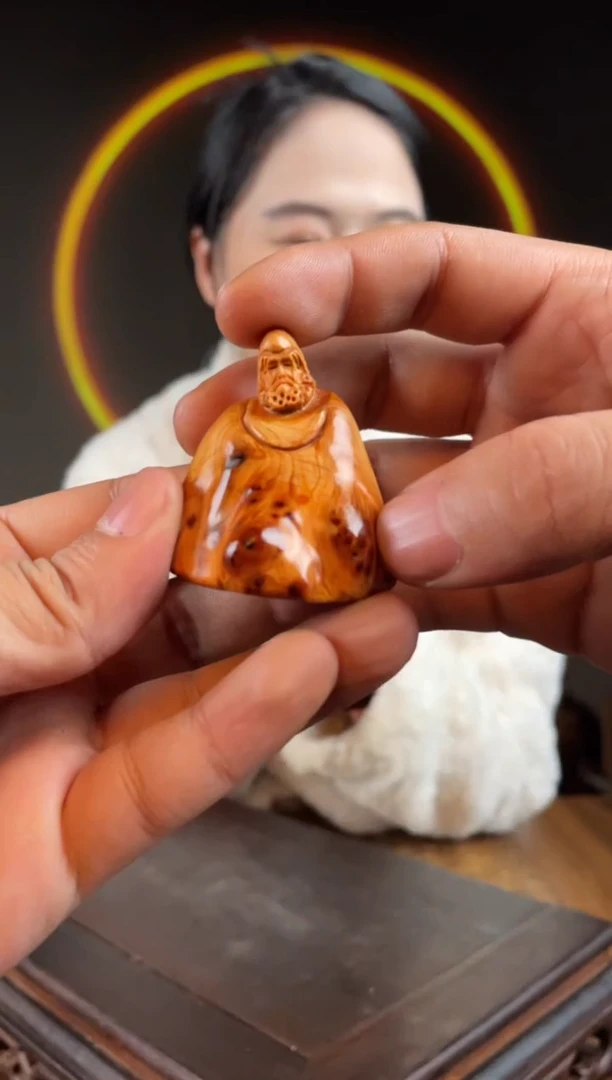 柏木（崖柏）手工摆件,先抢先得! 编号:444