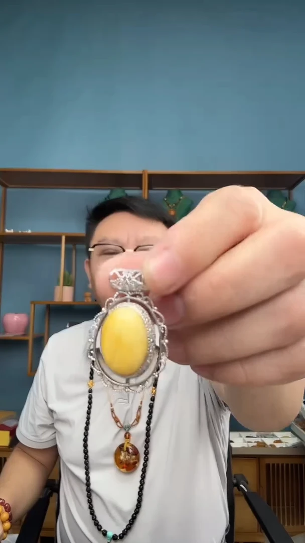 裸石琥珀未镶嵌微瑕介意勿拍68