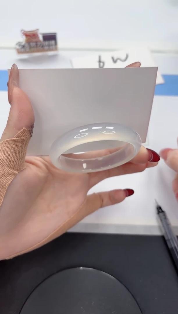 【闪购商品】石英质玉手镯未镶嵌A345-52.3