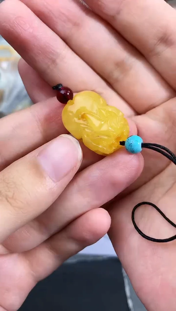 未镶嵌琥珀珠宝奇石67