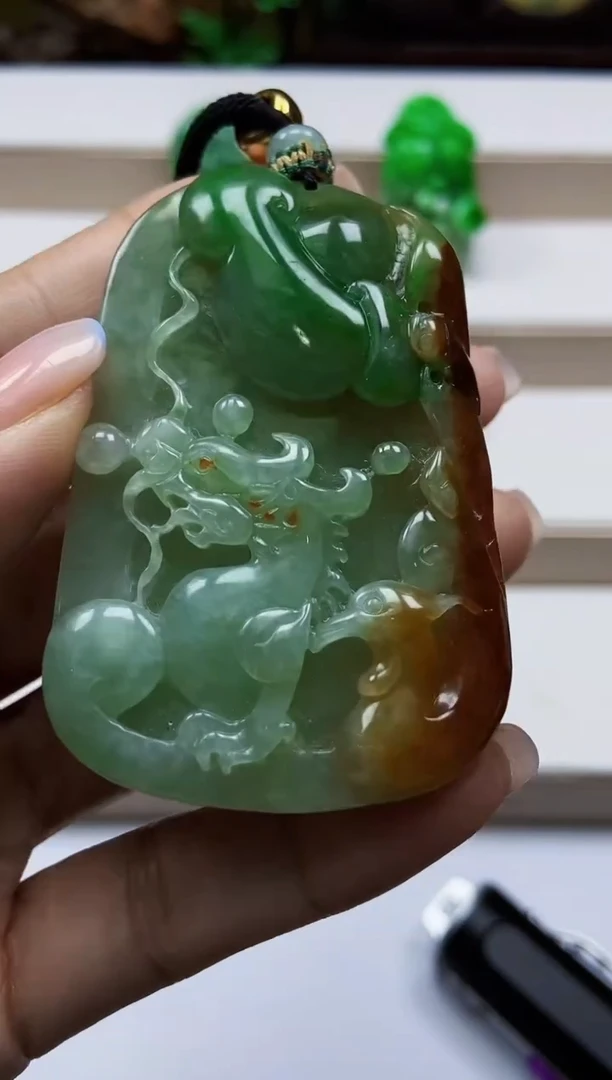 颈饰未镶嵌翡翠翡翠A货