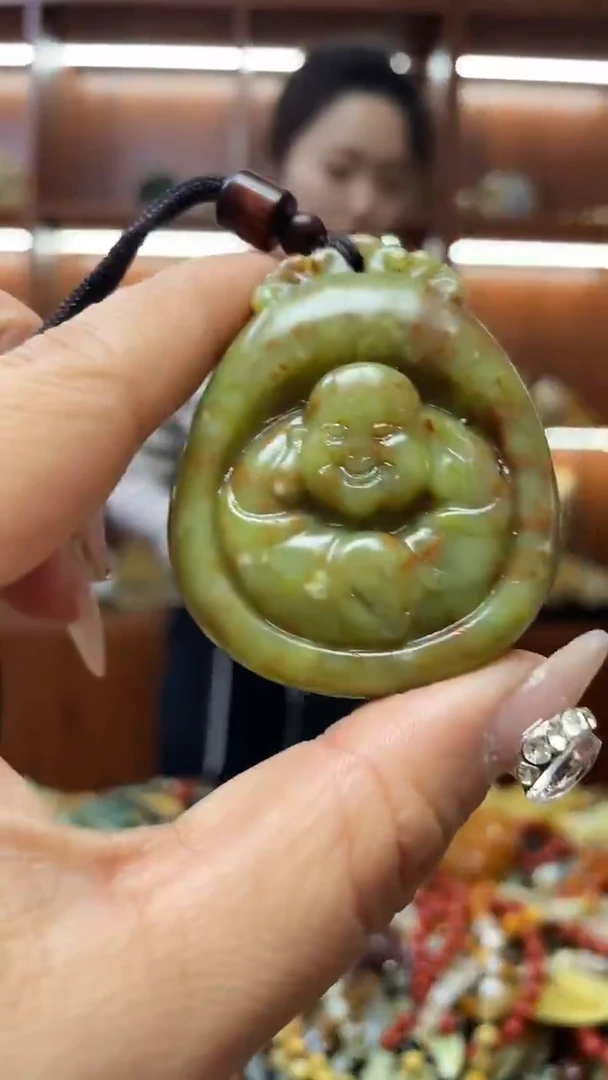 未镶嵌岫玉吊坠