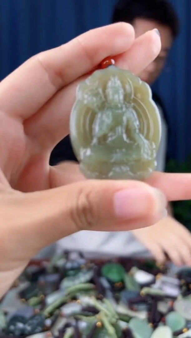 未镶嵌和田玉挂件拍一发一