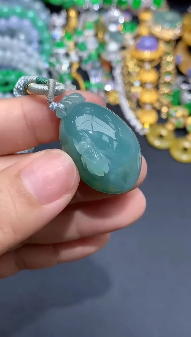 翡翠未镶嵌颈饰142-春日珠宝