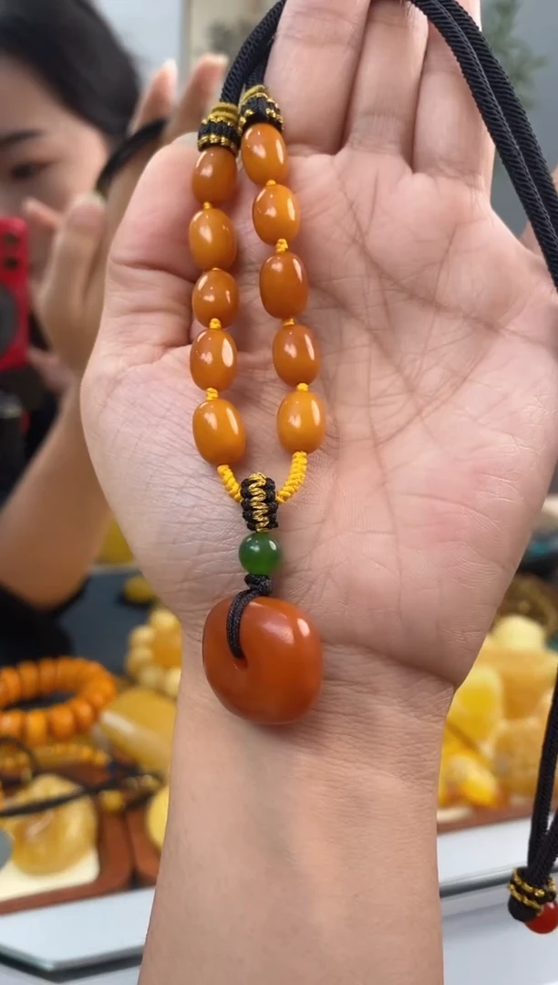 【闪购商品】琥珀裸石未镶嵌天然琥珀蜜蜡吊坠多样性选一