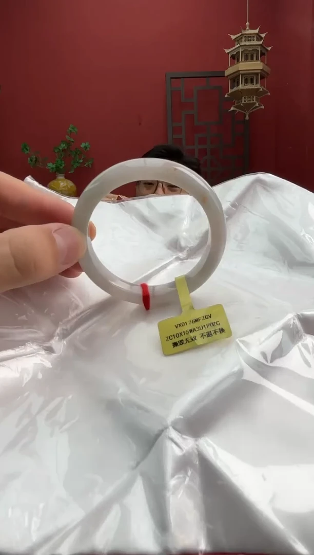 未镶嵌手镯翡翠翡翠手镯2