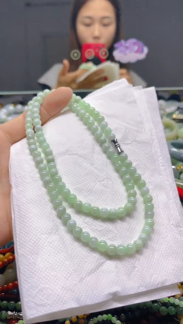 颈饰未镶嵌翡翠5MM/E/翡翠A货，一件也是批发价